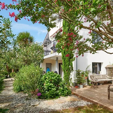 Maison Arbolateia Avec Piscine Et Pensjonat Bidart