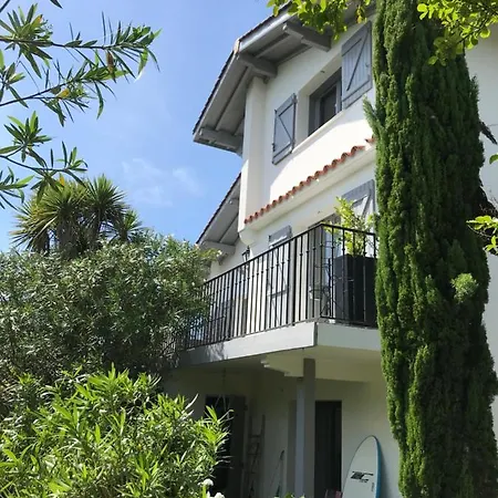 Maison Arbolateia Avec Piscine Et * Bidart