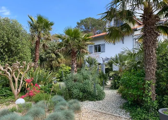 Gæstehus Maison Arbolateia Avec Piscine Et *